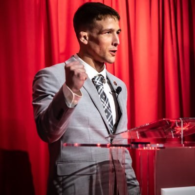 File:Eddie Speaking.jpg